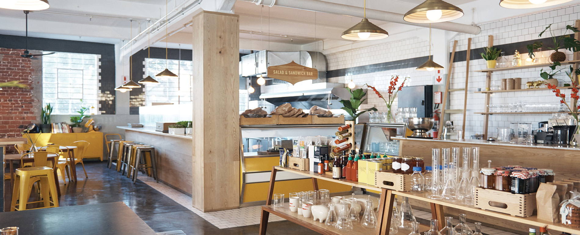 restaurant-interior--1700x770